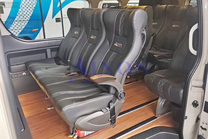 kursi-mobil-hiace-ainon-holidays