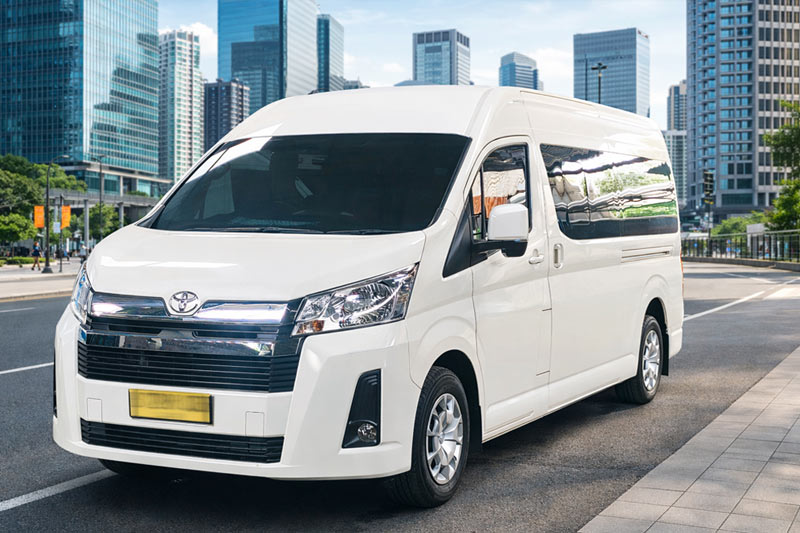 sewa-toyota-hiace-di-jakarta-dan-tangerang